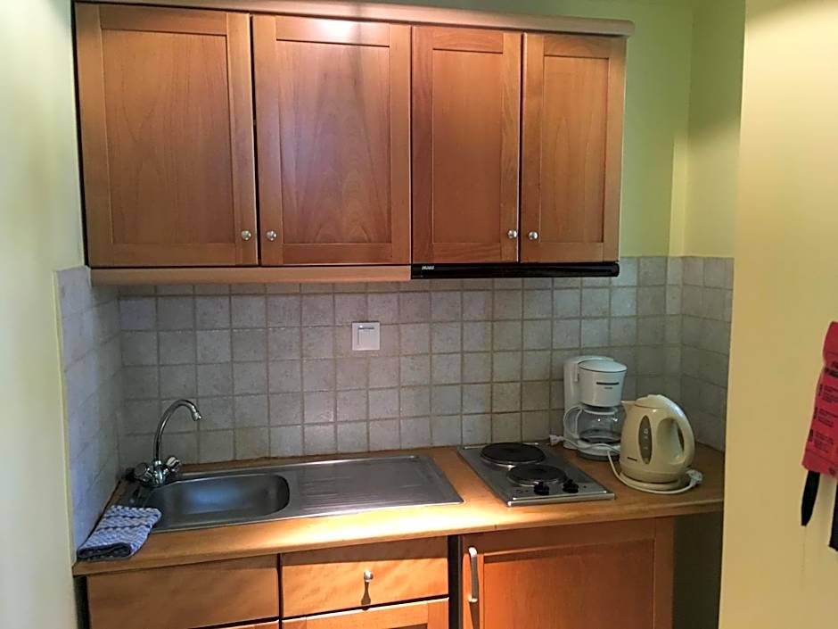 Jason Hotel Apartments