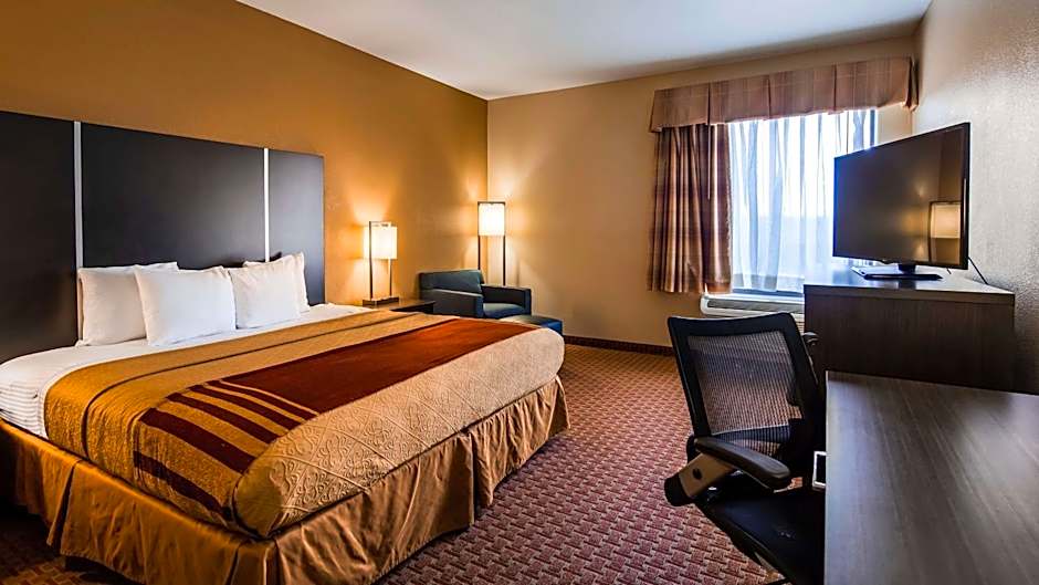 Best Western Plus North Houston Inn & Suites