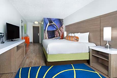 Standard King Room