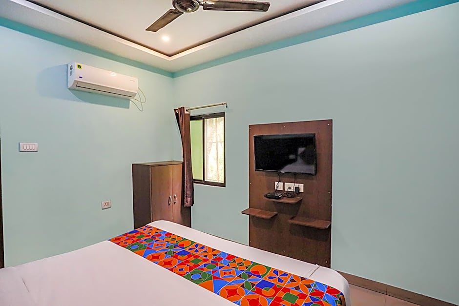 FabExpress Banarasi Kothi