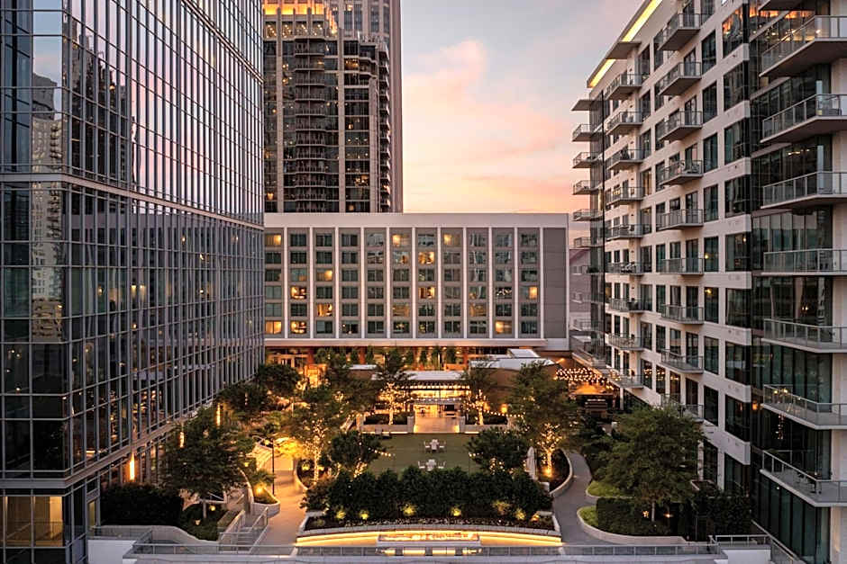 Epicurean Atlanta, Autograph Collection