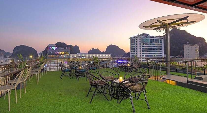 Diamond Luxury Hotel