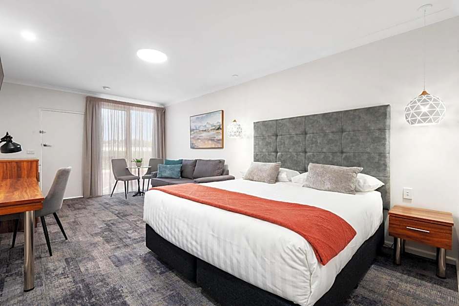 Comfort Inn Deakin Palms