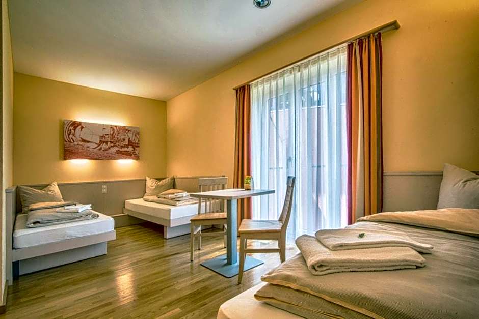 JUFA Hotel im Bruckenkopfpark - Julich