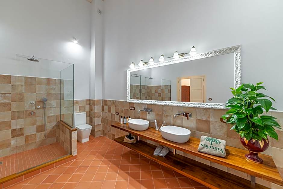 Seranova Luxury Hotel - Adults Only