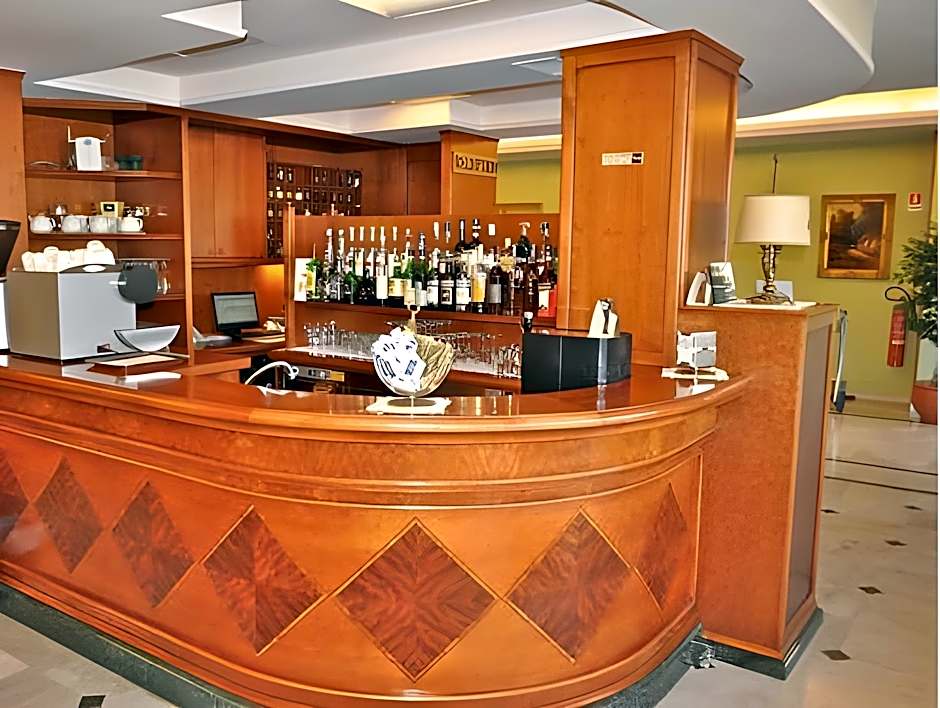 Sun Hotel