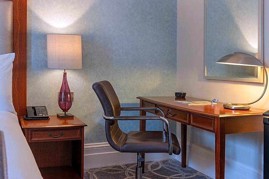 Hilton Puckrup Hall, Tewkesbury