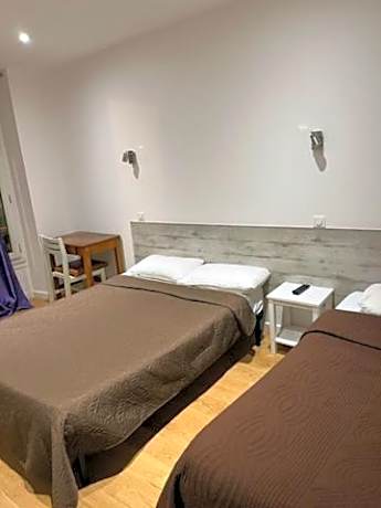 Triple Room with Private Bathroom