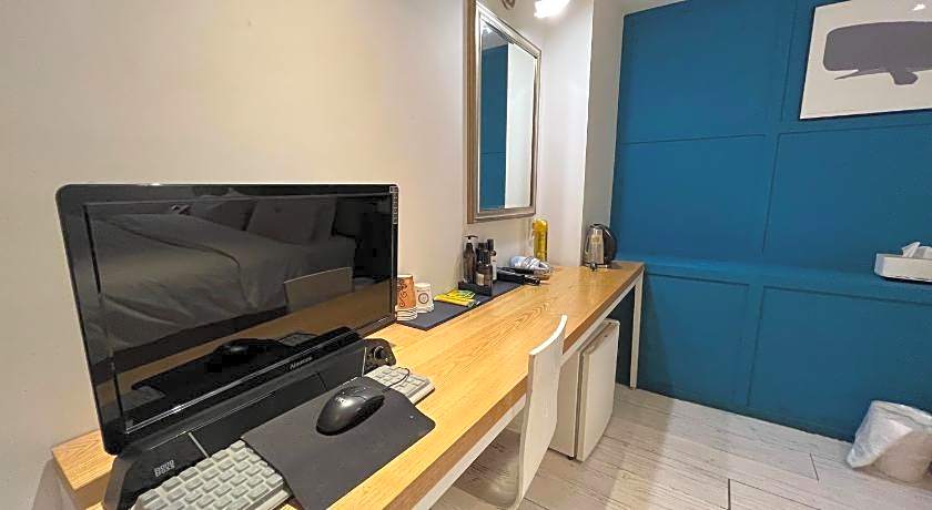 Hotel Yaja Hwajeong Station