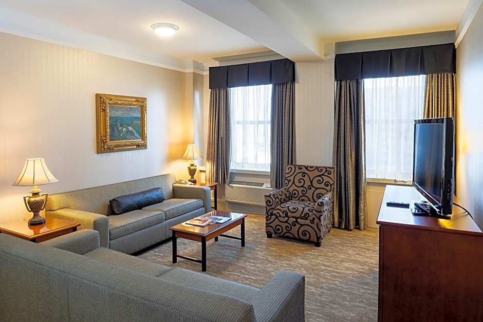 Hilton Cincinnati Netherland Plaza