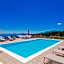 Armyra Villas - Apartments with Sea Views & Shared Pool