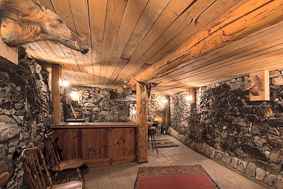 The Davies Family Inn