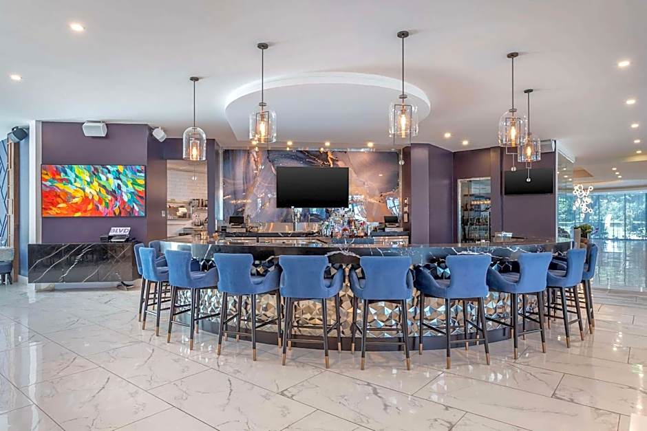 Cambria Hotel Waco University Riverfront