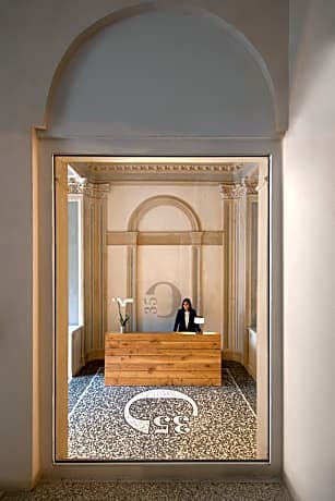 Opera35 Boutique Hotel