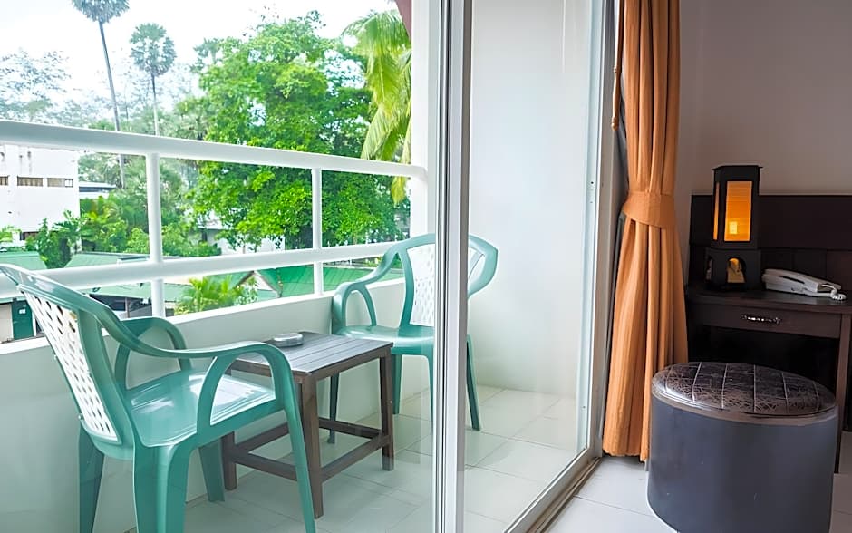 The Nice Patong Hotel