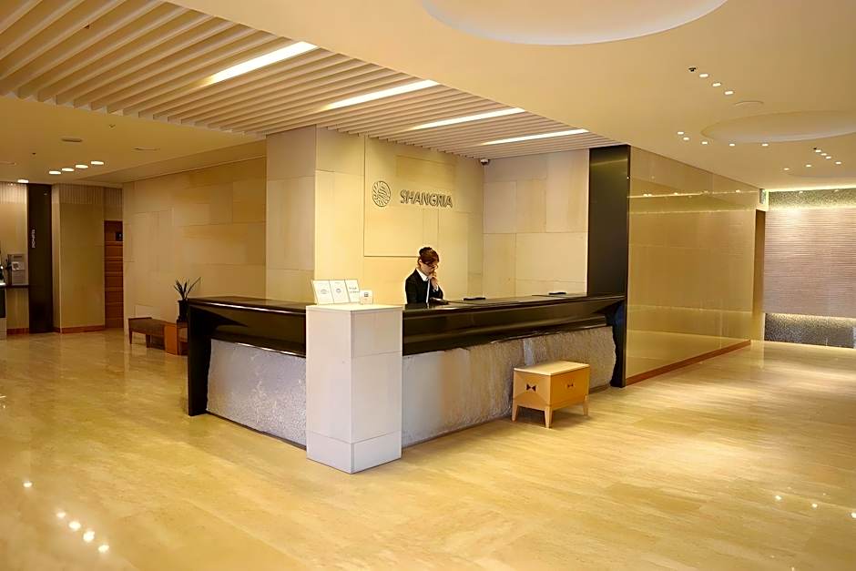 SHANGRIA BEACH TOURIST HOTEL