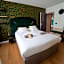 Hotel Kana