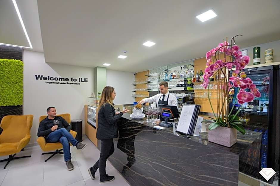 Ile Hotel