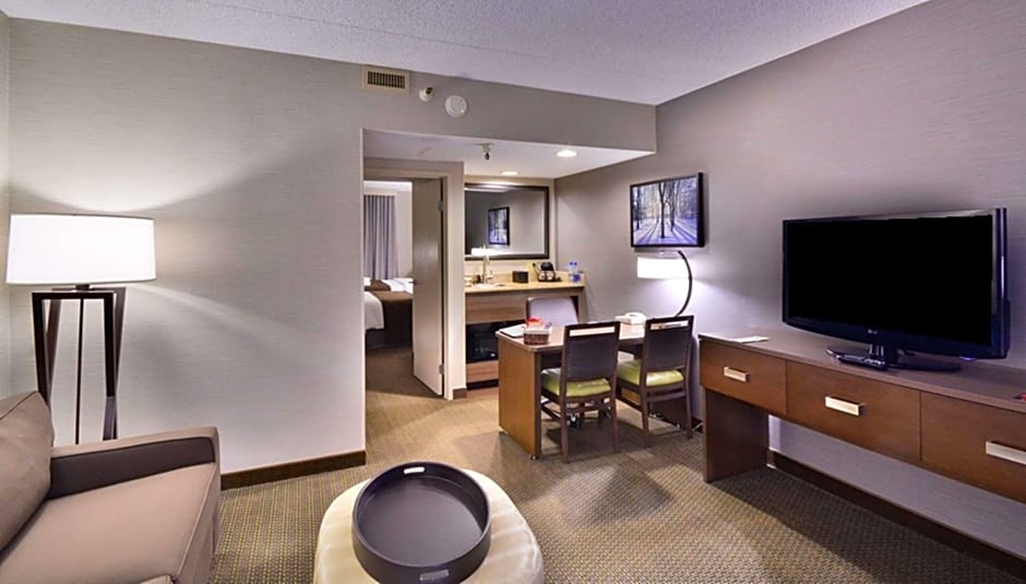 Embassy Suites by Hilton Denver Central Park
