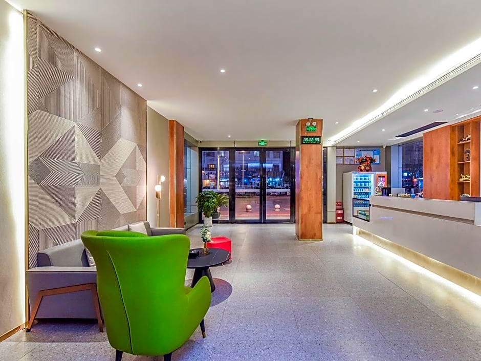 Borrman Hotel Xinyu May Flower Baoshi Park