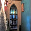 Suite Médiévale 40m2 chambre d' hôte du Mas Fabrègue