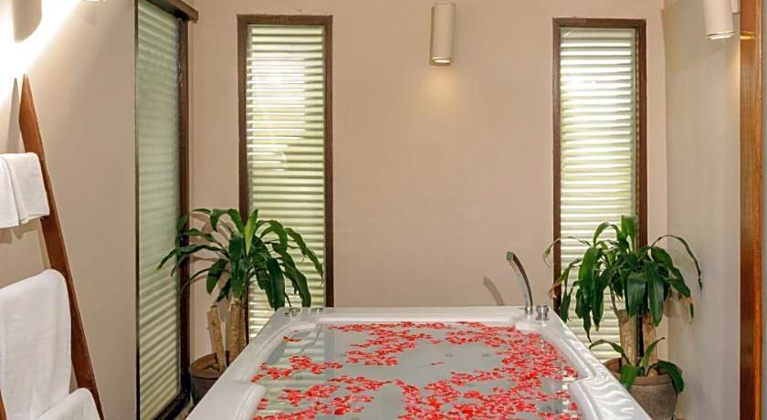 The Sarann Hotel