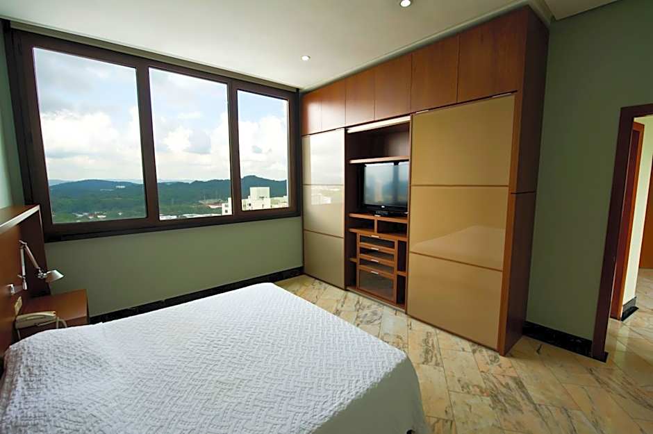 Torres de Alba Hotel & Suites
