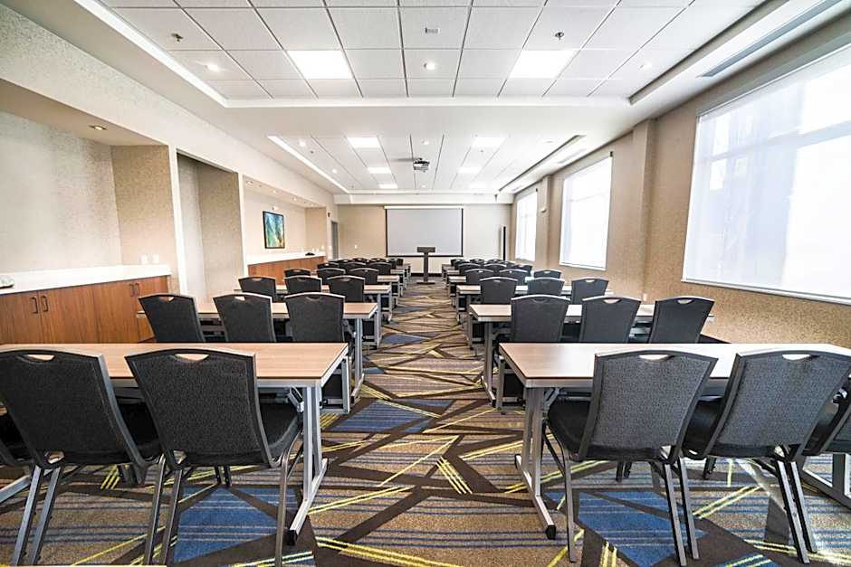 Candlewood Suites West Edmonton - Mall Area By IHG