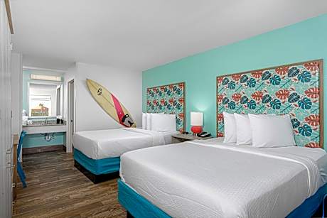 Standard Queen Room Bay View