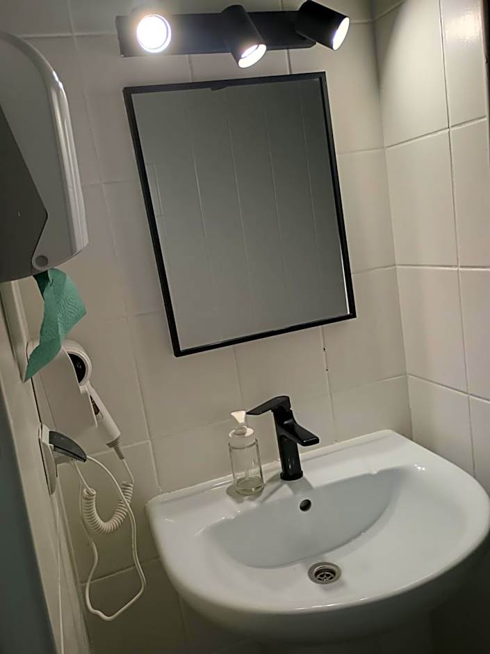 Motelik White House - pokoje gościnne