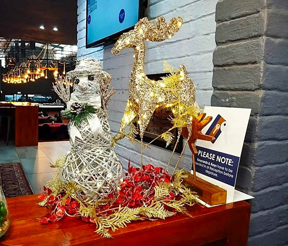 Safari Hotel & Convention Centre