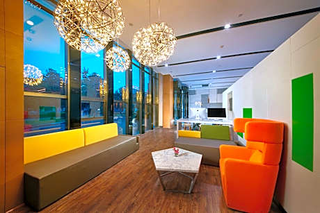 Holiday Inn Express Leshan City Square By IHG