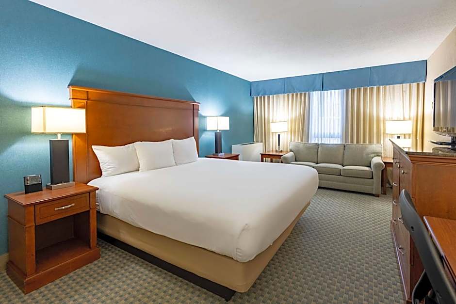 Pear Tree Inn St. Louis Near Union Station