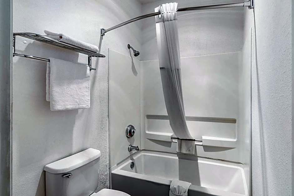 Quality Inn & Suites Gallup I-40 Exit 20