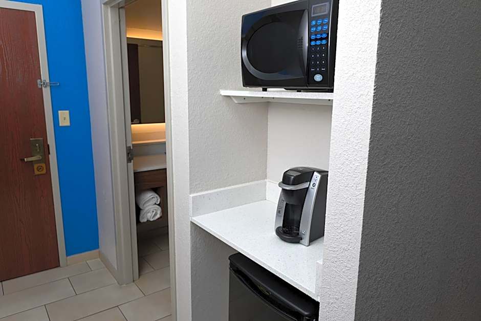 Holiday Inn Express Hotel & Suites Athens By IHG