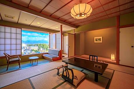 Standard Family Room