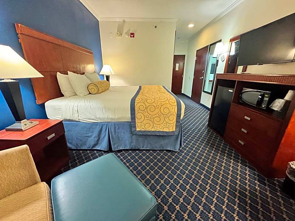 Baymont by Wyndham McComb