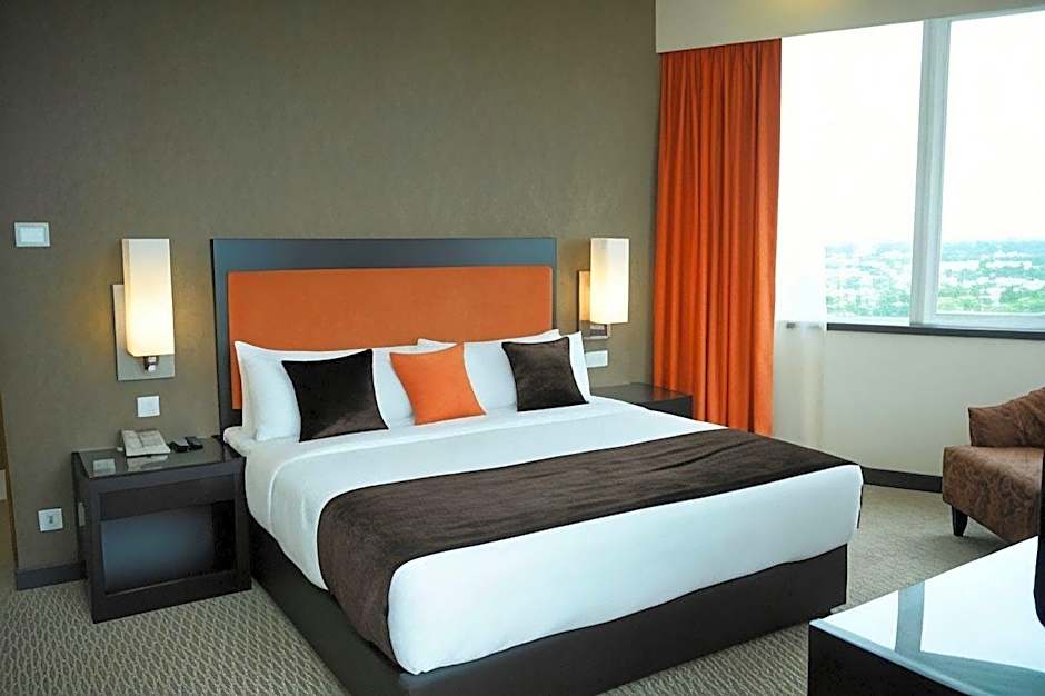 Hock Lee Hotel & Residences