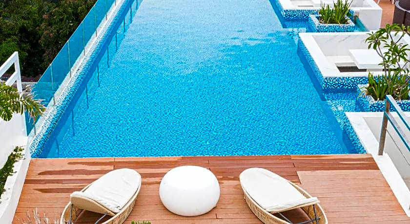 Ferra Hotel and Garden Suites