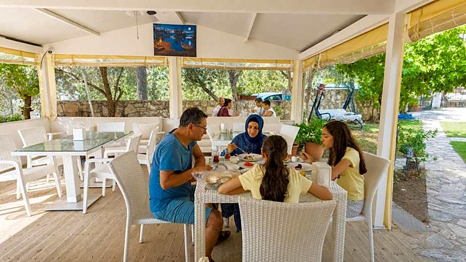 Bucak Apart Hotel Göcek ''Beach 1 km''