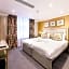 Byron Hotel