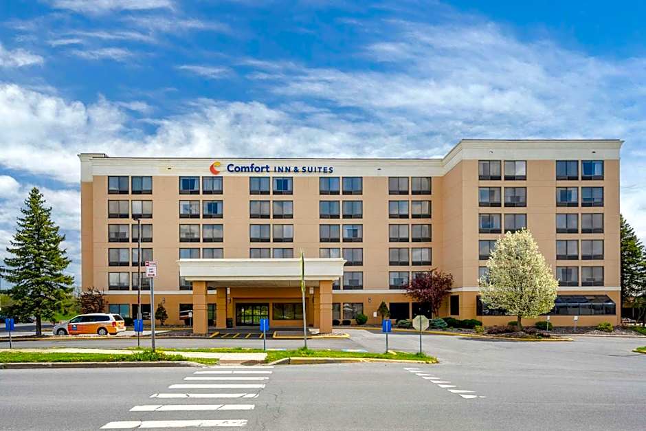 Comfort Inn & Suites Watertown - 1000 Islands