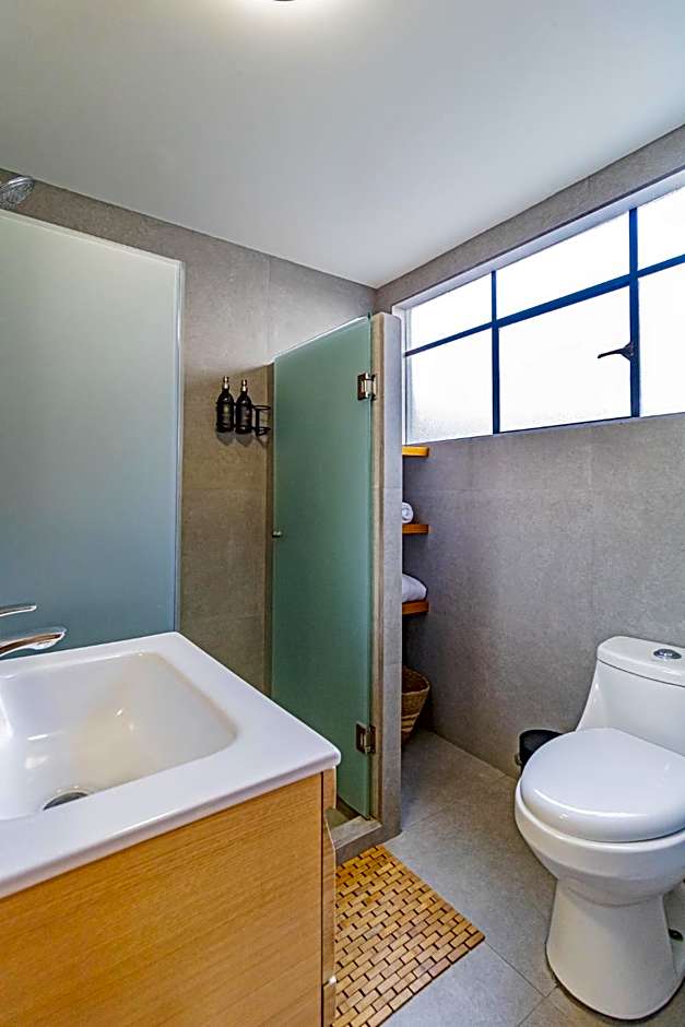 Mi Zona Lodging WTC
