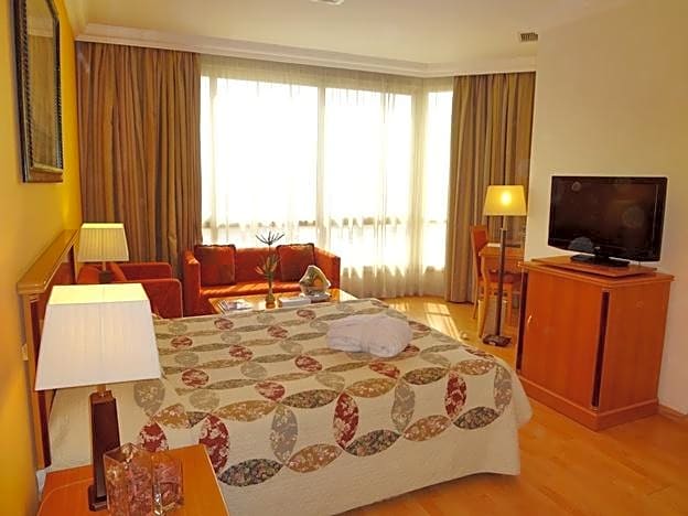 Photo 1 of 14 of Le Royal Express Salmiya Hotel