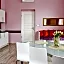 Royal Court Legerova