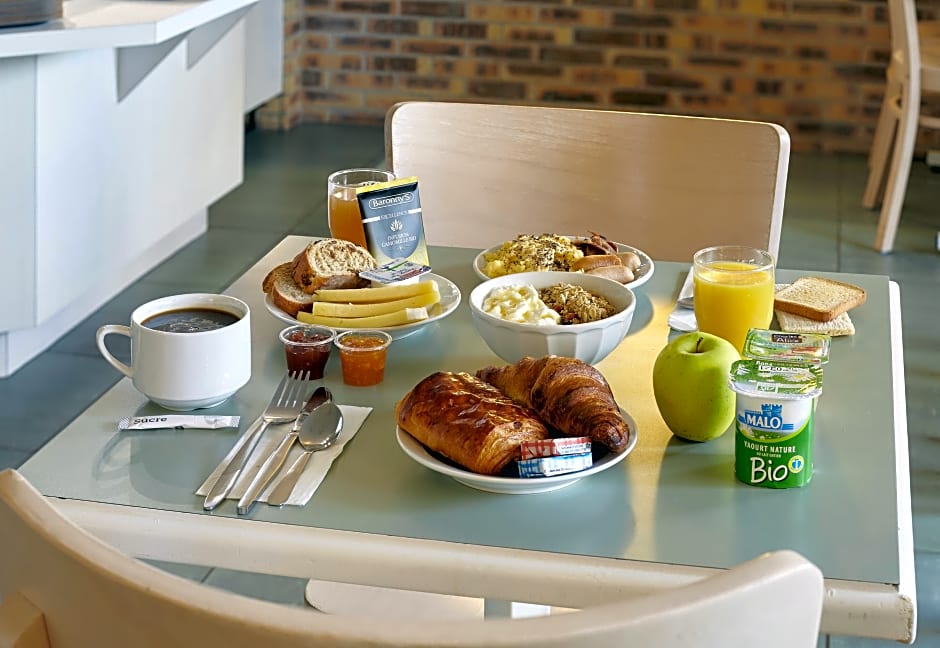 B&B HOTEL Saclay