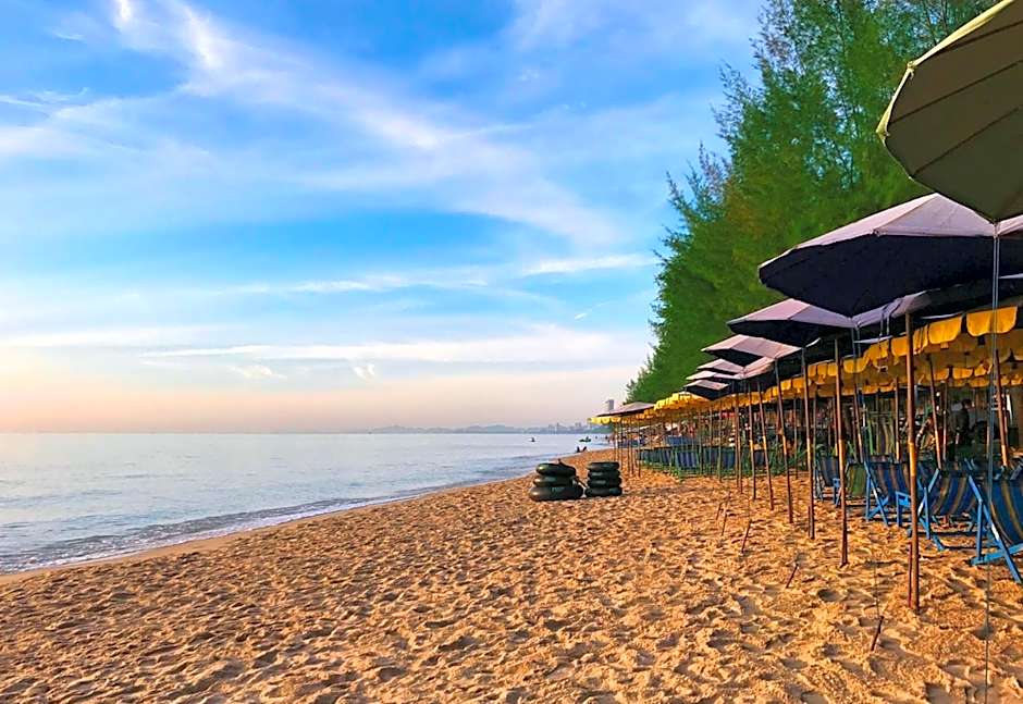 THE BEACH CHA AM Residence