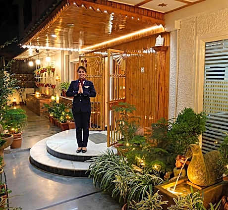 Hotel Chaman Palace