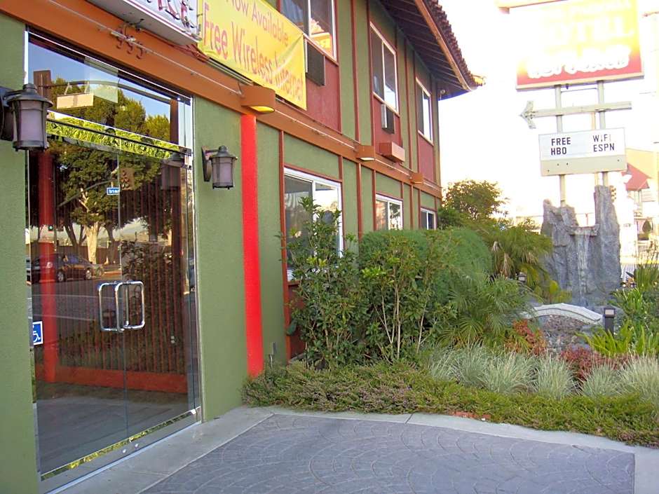 Royal Pagoda Motel Dodger Stadium