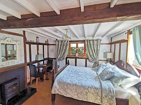 Dolweunydd Bed and Breakfast